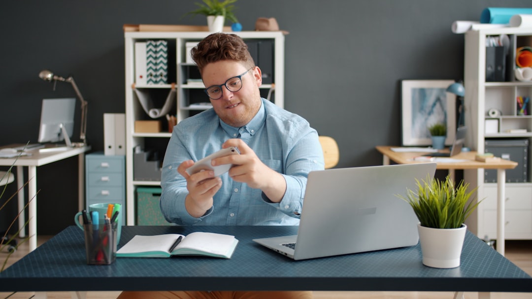 This AI's PowerPoint Skills Are So Adorable, You'll Want to Hug Your Computer 🤖💼