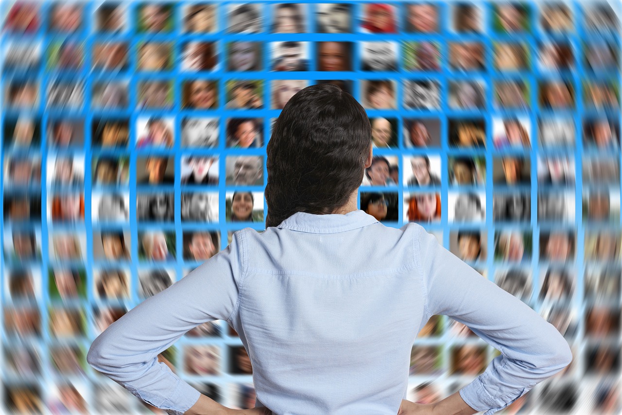 The Terrifying Truth About Your Next "Free" AI Chat 😳